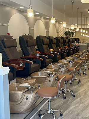 Hollywood Nails & Spa