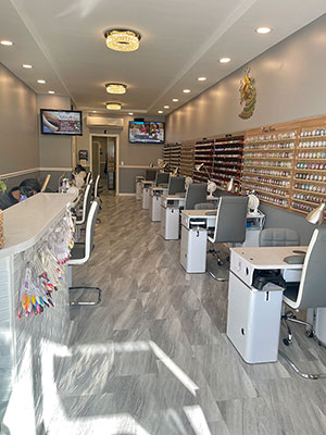 Hollywood Nails & Spa