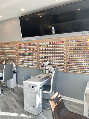 Hollywood Nails & Spa